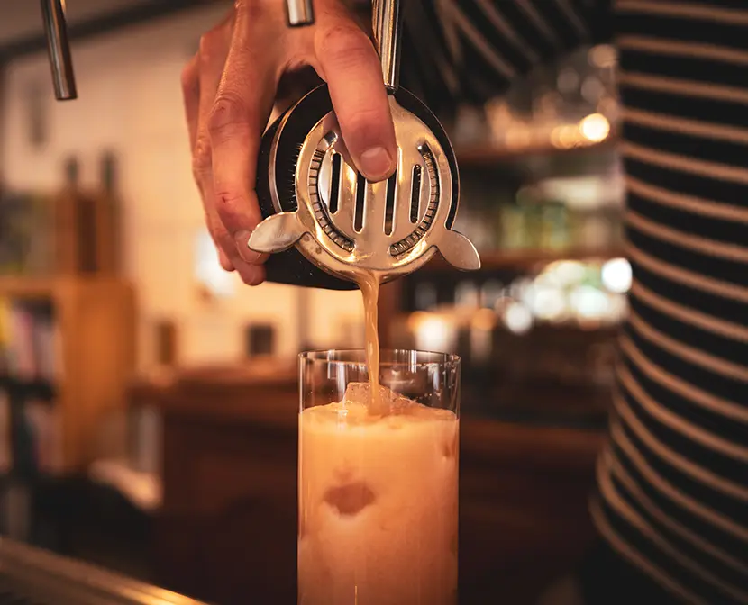 café frappé dans du bar hotel St Christophe